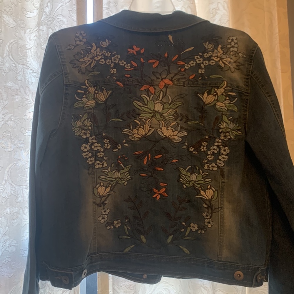 Embroidered jean jacket - Picture 2 of 2